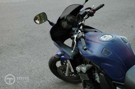 Pergunta IMT: Os motores que equipam os motociclos, atento o seu ciclo de funcionamento, apenas podem ser de dois tempos.