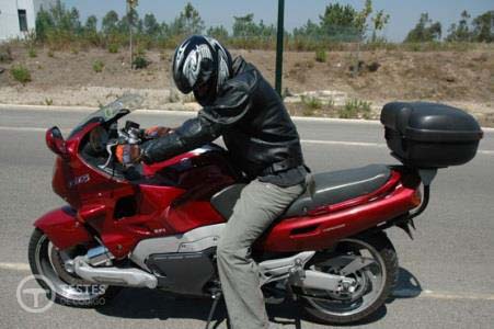 Pergunta IMT: A principal vantagem de se olear a corrente de um motociclo é: