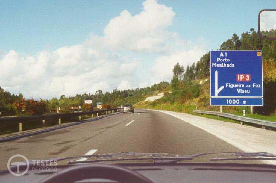 Pergunta IMT: Na auto-estrada em que circulo é proibido: