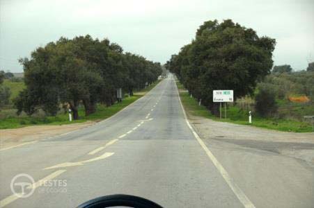 Pergunta IMT: Neste local posso realizar a manobra de marcha-atrás?