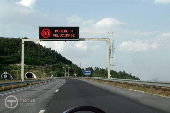 Pergunta IMT: Após o sinal, o limite máximo de velocidade é de: