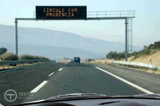 Pergunta IMT: A sinalização de mensagem variável pode ser colocada: