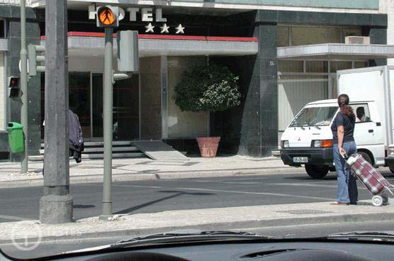 Pergunta IMT: O sinal luminoso destina-se principalmente: