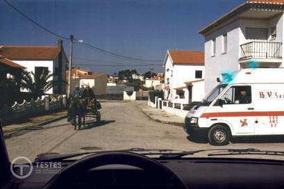 Pergunta IMT: Nesta situação, qual o condutor que passa em primeiro lugar?