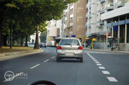 Pergunta IMT: Ao circular neste local , um condutor sabe que: