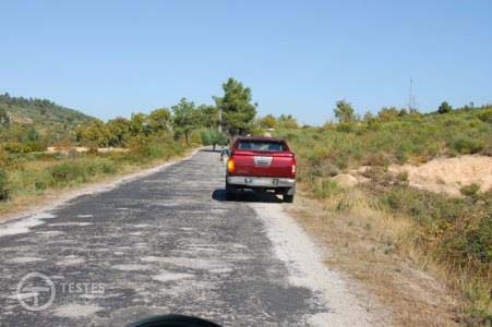 Pergunta IMT: O que leva o condutor do veículo à minha frente a utilizar a luz de mudança de direcção do lado esquerdo?