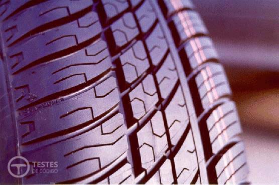 Pergunta IMT: A pressão do ar dos pneus deve ser verificada quando estão: