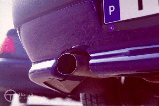 Pergunta IMT: Quando um condutor verificar que o seu veículo produz demasiado fumo, deve reparar a anomalia: